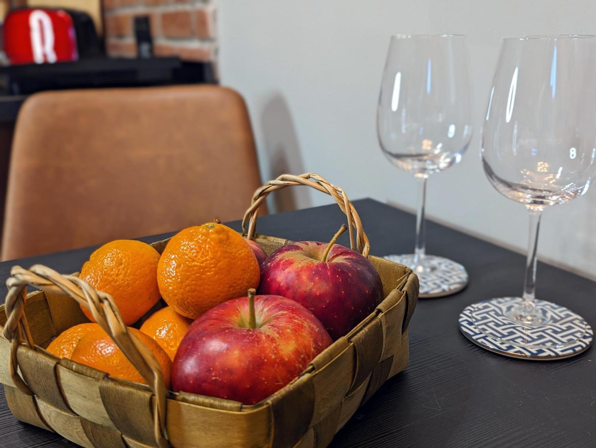 Bella Luna Luxury Suites - Chic Residence In Historic Square Варшава Екстер'єр фото