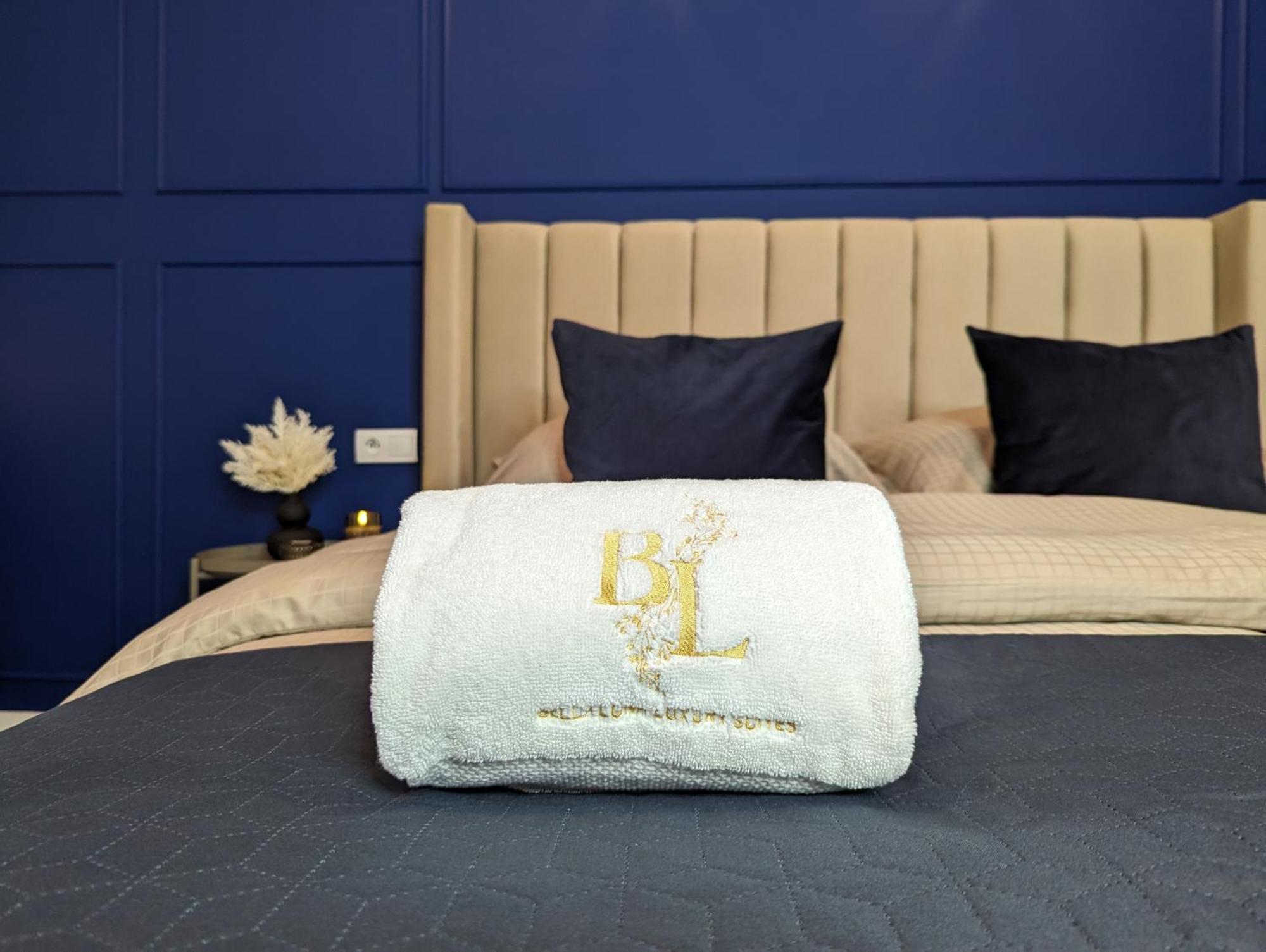 Bella Luna Luxury Suites - Chic Residence In Historic Square Варшава Екстер'єр фото